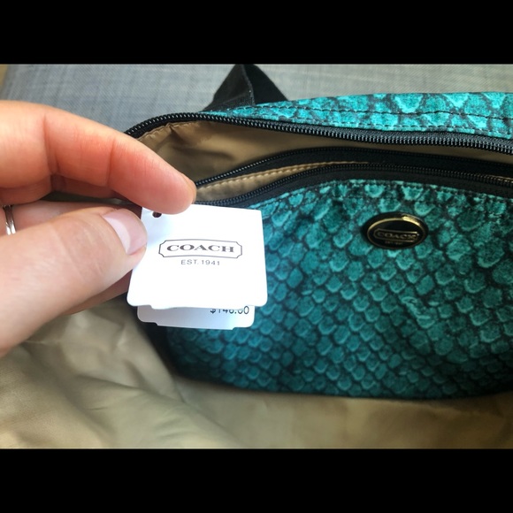 Coach purse with removable inner pouch/clutch - Picture 12 of 14